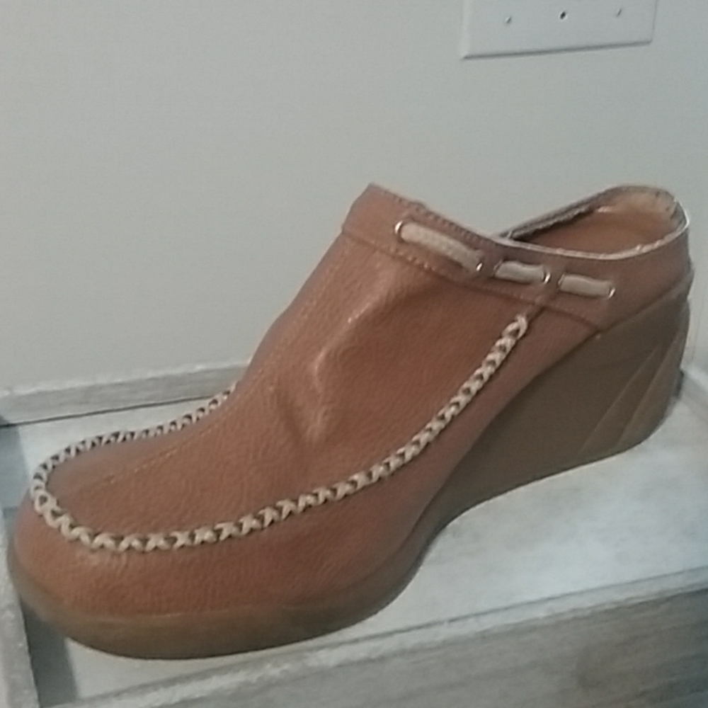Fashion Bug platform mules